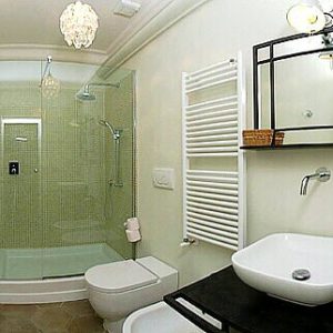 bath (142/360)